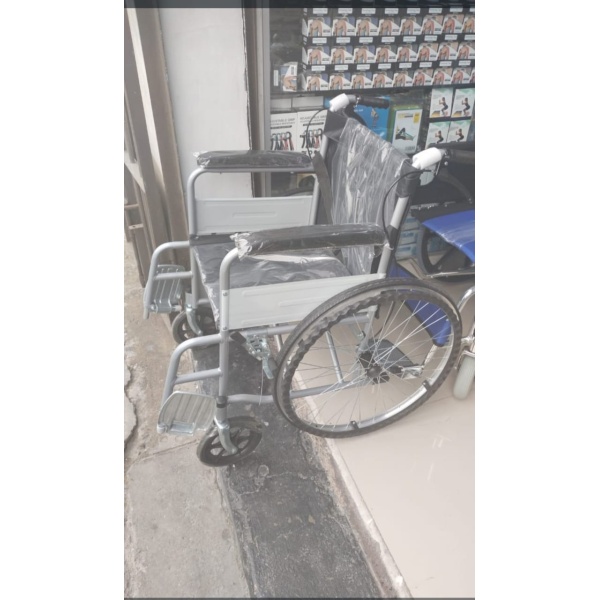 Silla De Fierro Con Rayo Y Con Frenos